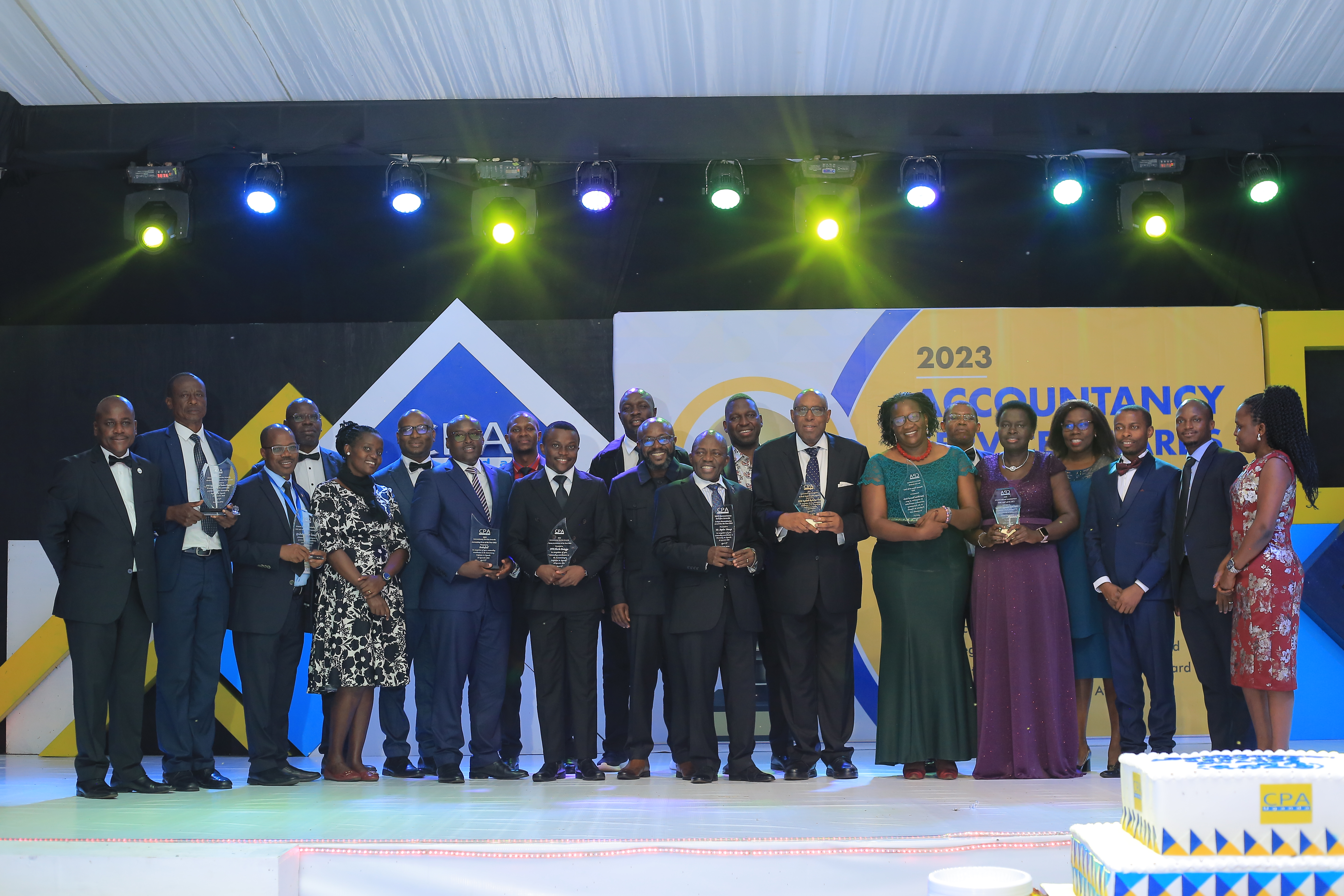 Winners of the 2023 Accountancy Service Awards pose for a group photo with iCPAU Council members